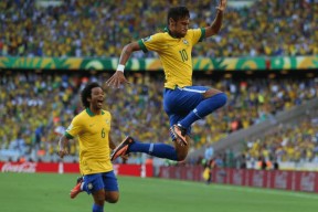 英雄资料-今夜CBA季后赛焦点战，埃因霍温战术微调，管理层满意，球探报告显示潜力(cba季后赛半决赛数据展望之广东vs辽宁)