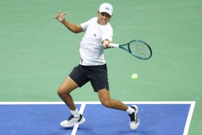 爆冷引发热议！，德约科维奇在DWG比赛中表现优异气势如虹延续