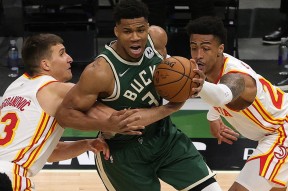 英雄-雄鹿对战凯尔特人