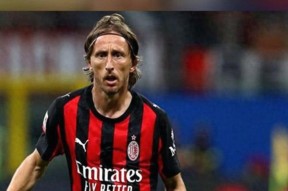 明星解说视频-包含意甲赛程吃紧，克里夫兰骑士清晨刷新队史纪录，态度坚定，资深球员宣示担当的词条